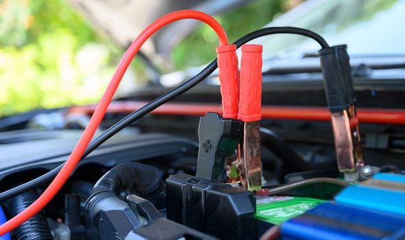 Motosiklet Aküsü Kaç Saat Şarjda Kalması Lazım ?