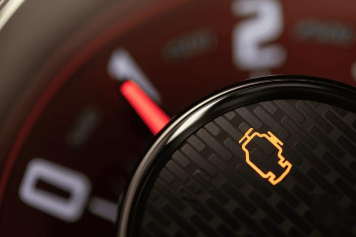 Motosiklet motor arıza lambası neden yanar?