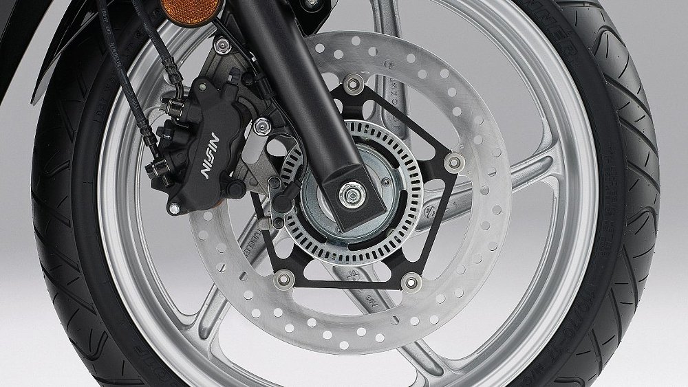 Motosiklet Abs Beynine Elektrik Gelmiyor ?